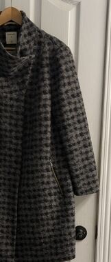 Sandwich-Black and Gray Houndstooth Coat